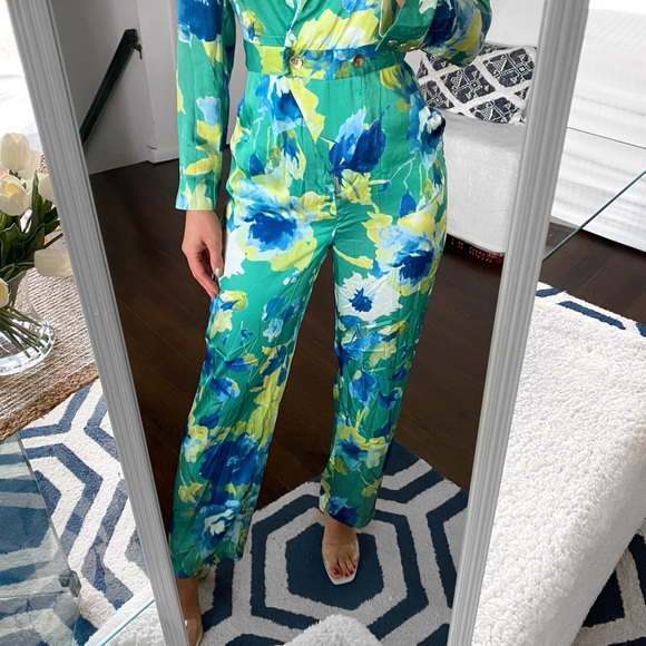 🦜 ZARA GREEN BLUE YELLOW FLORAL SATIN WIDE LEG LONG SLEEVE JUMPSUIT! - Picture 5 of 16